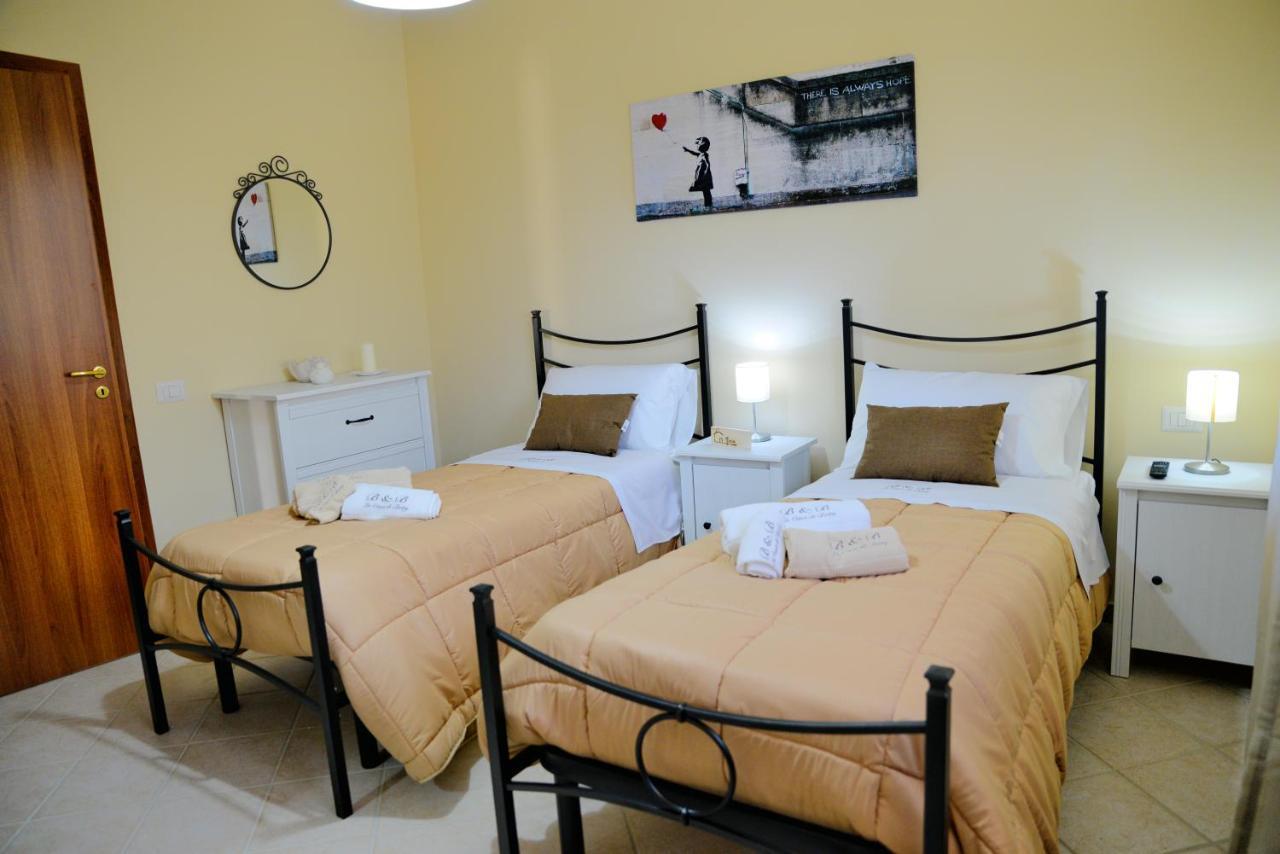 B&B La Casa Di Betty Albanella Eksteriør billede