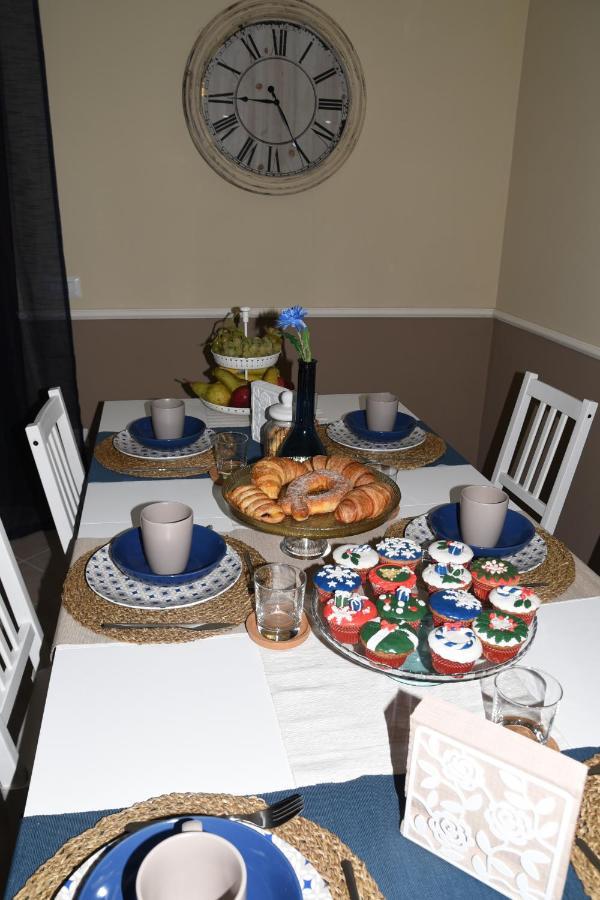 B&B La Casa Di Betty Albanella Eksteriør billede